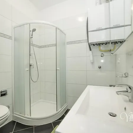 Lucija Apartament *