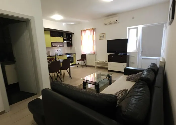 Lucija Apartment
