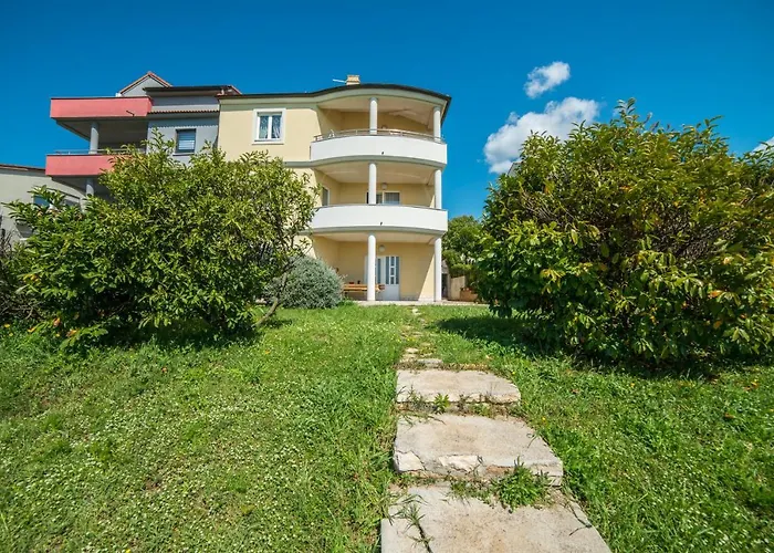 Apartment Lucija Pula