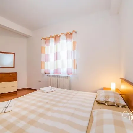 Lucija Apartment *