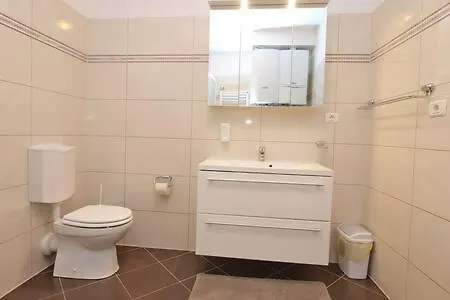 Lucija *